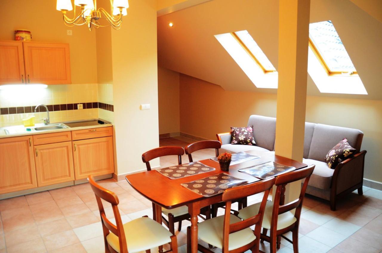 Apartamenty Dom Na Wzgorzu Gardenia Stronie Slaskie Ngoại thất bức ảnh