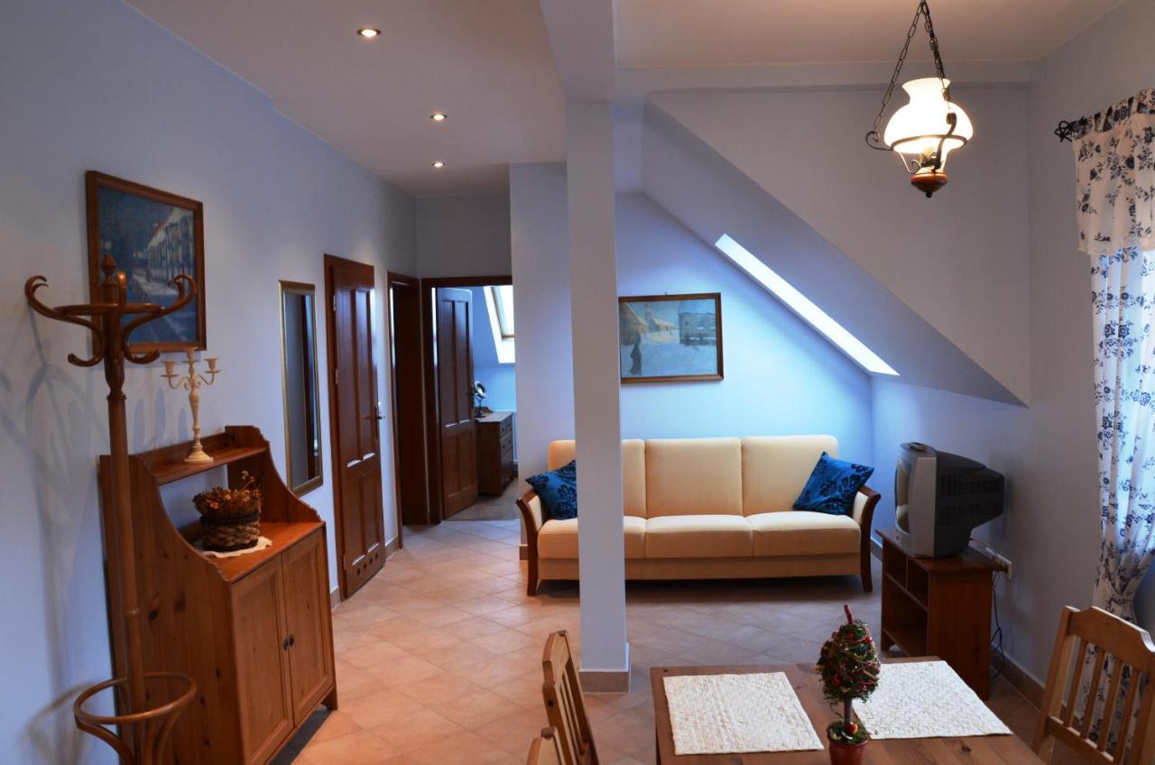 Apartamenty Dom Na Wzgorzu Gardenia Stronie Slaskie Ngoại thất bức ảnh