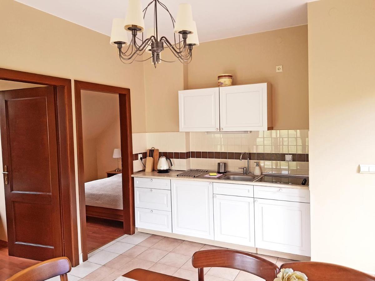 Apartamenty Dom Na Wzgorzu Gardenia Stronie Slaskie Ngoại thất bức ảnh